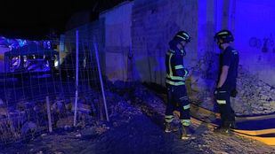 Un incendio en la Cañada requiere la presencia de 15 vehículos de Bomberos