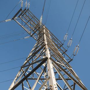 El precio de la luz baja ligeramente este domingo