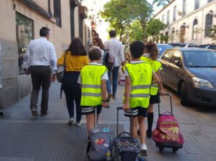 Asociaciones de AMPAs advierten del encarecimiento de la "vuelta al cole"