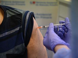 La cuarta dosis de la vacuna frente al Covid se inoculará desde el día 26 en residencias