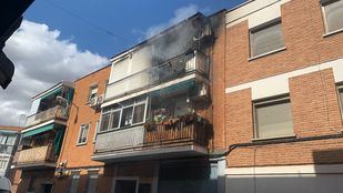 Una lámpara, causa del incendio que afectó a nueve personas en Villaverde