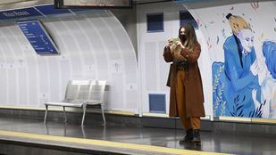 Madrid pedirá que la mascarilla deje de ser obligatoria en el transporte público