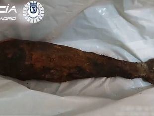 Localizado un proyectil de la Guerra Civil en un portal de Malasaña