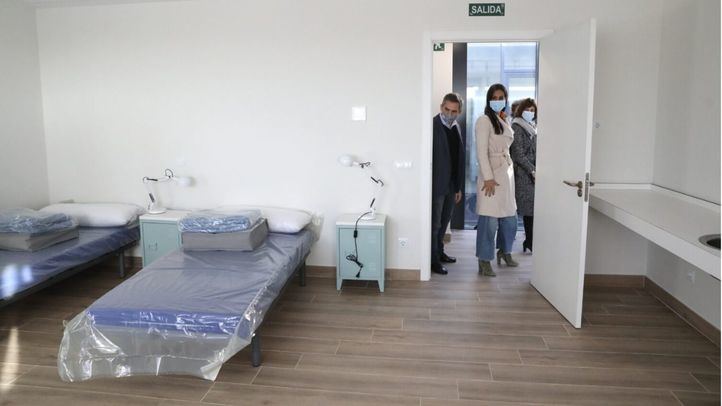 La vicealcaldesa, Begoña Villacís, inaugura el nuevo centro para mujeres sin hogar víctimas de violencia de género.