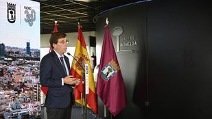 Almeida desdeña las primarias del PSOE ante el "dedazo divino" de Pedro Sánchez