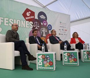 La plaza de Colón acoge el 'Día de las Profesiones'