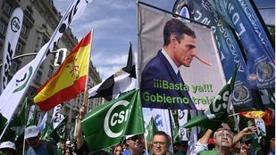 Funcionarios se manifiestan contra el “empobrecimiento social”