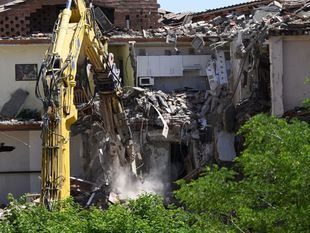 El drama de los afectados por la Línea 7B de Metro cumple un año