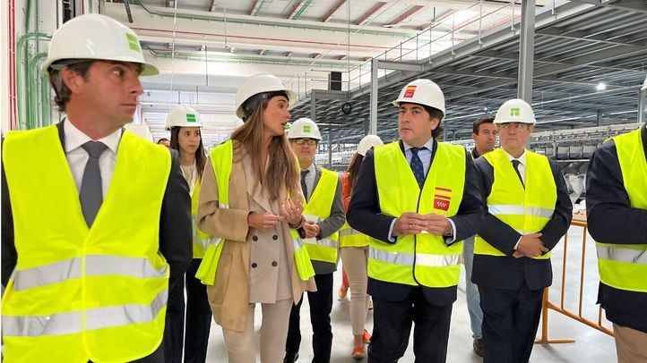 David Pérez inaugura una nueva plataforma logística