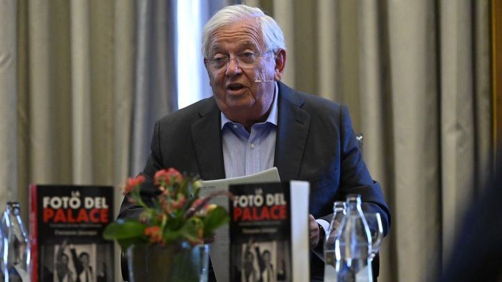 Fernando Jáuregui presenta su libro 'La foto del Palace. El socialismo, de Felipe a Pedro y viceversa'