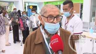 Ancianos reflexionan sobre el paso del tiempo en el Día de las Personas Mayores
