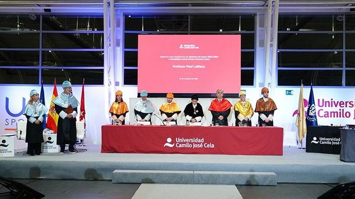 Paul Leblanc, doctor honoris causa por la UCJC
