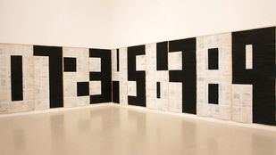 Cinco décadas de la pintura de Quejido