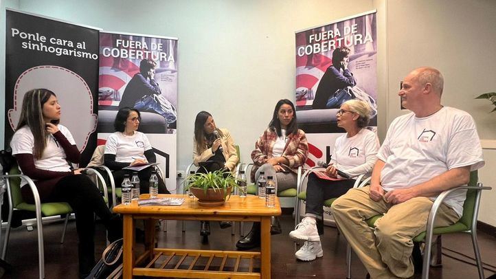 Presentación de la campaña 'Fuera de cobertura'