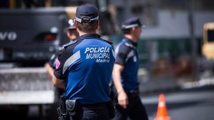 Cuatro arrestados con armas blancas y de fuego en el cementerio de Carabanchel
