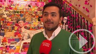 La Casa de México celebra su quinto altar de muertos con una ofrenda dedicada a Frida Kahlo