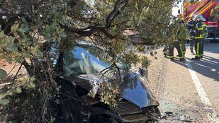 Hospitalizada una conductora después de estrellarse en Campo Real