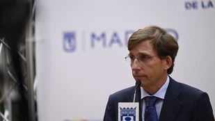 Almeida se crece ante una victoria "en todas las encuestas", aunque no roza la mayoría absoluta