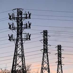 El precio de la luz baja este sábado más de un 16 por ciento