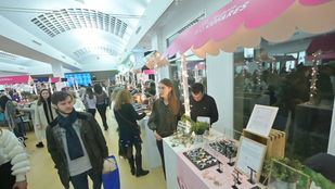 Inaugurado el mercadillo benéfico de la Fundación Cofares