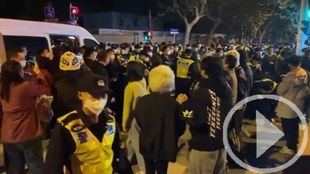 Cientos de manifestantes protestan en China por la política 'COVID Zero'