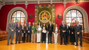 Nahla Jemni Damer y Maialen Sebastián reciben las Ayudas a la Investigación de la Cátedra Cajal
