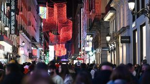 El puente en Madrid: turismo en cifras de prepandemia y aglomeraciones nivel rojo