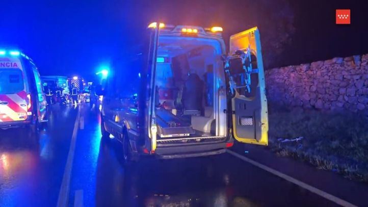 Accidente entre un turismo y un camión en la M-510