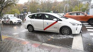 La lluvia provoca demoras en Cercanías y más de 150 intervenciones de los Bomberos