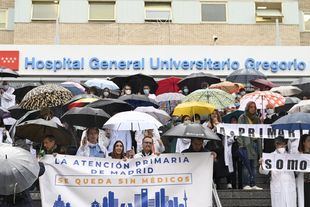 Concentraciones ante centros de salud y hospitales en apoyo a la Atención Primaria