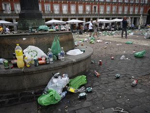 Sanciones más duras para pintadas y residuos de botellón desde el 30 de diciembre