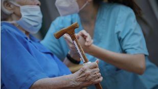 Reactivado el protocolo anti-Covid en las residencias de Madrid