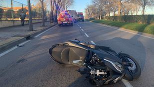 Fallece en Vicálvaro un joven de 25 años al caer de su moto