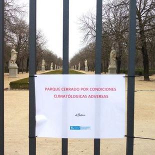 Activada la alerta roja por viento y tormentas en la capital