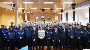 Más agentes tutores de Policía contra bandas y acoso: cada distrito ya cuenta con 12