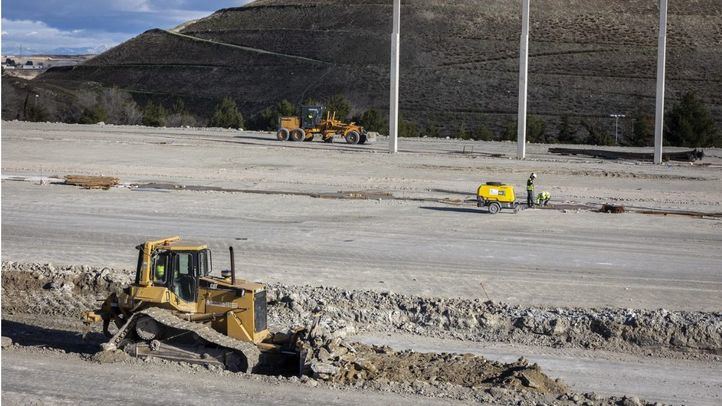 El delegado de Medio Ambiente y Movilidad, Borja Carabante, visita las obras de la nueva planta de compostaje de Valdemingómez.