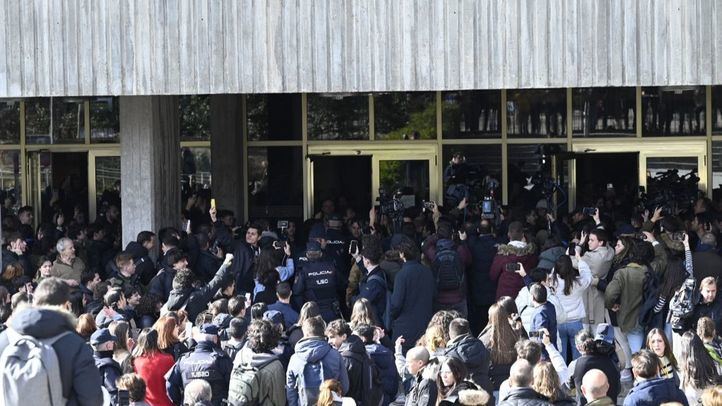 Sindicato de Estudiantes estudia acciones legales por el dispositivo policial en la UCM