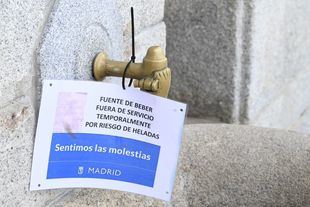 El Ayuntamiento cierra casi 700 fuentes y mantiene la alerta por frío