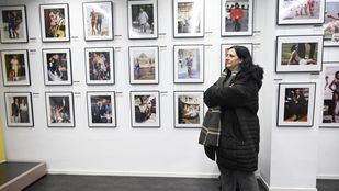 Una exposición reúne las fotos más icónicas de los paparazzis en Nikon House
