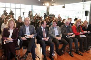 El PP entra en campaña con la mira en "ensanchar" su base electoral con votantes de Vox