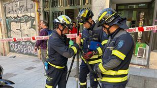 Desalojado un edificio de Lavapiés por riesgo de derrumbe