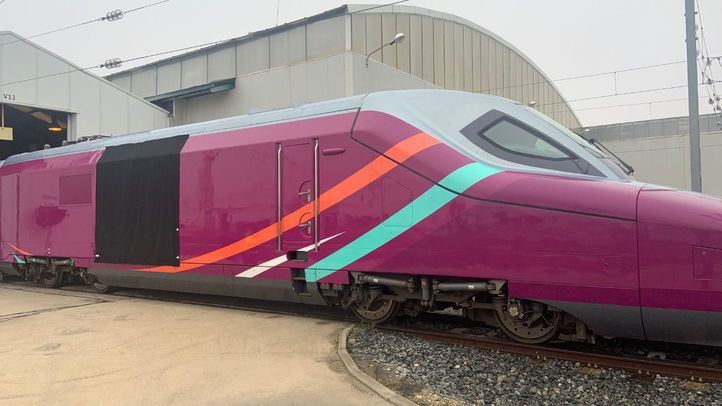 El AVE 'low cost' de Renfe se llamará AVLO y lucirá el color morado