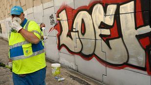 Una unidad policial 'antigrafiti', promesa electoral de Almeida