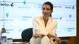 Monasterio promete una administración "presencial y constante" para "atender a nuestros mayores"