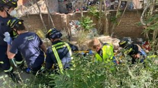 Una mujer de 37 años herida de gravedad tras recibir un golpe en la cabeza