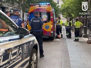 Samur salva la vida a un hombre que se atragantó con una hamburguesa en Arenal