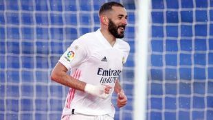 Ya es una realidad: Benzema abandona el Real Madrid