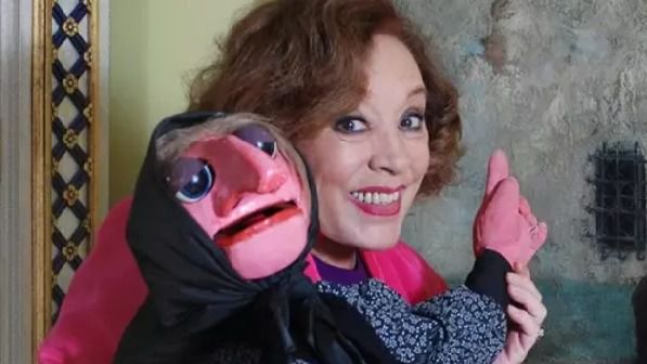 Mari Carmen y sus muñecos
