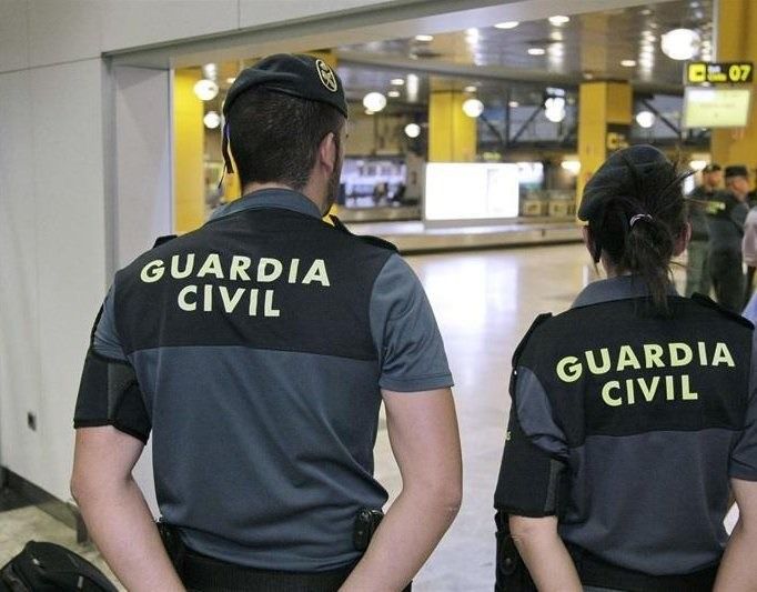 Agentes de la Guardia Civil