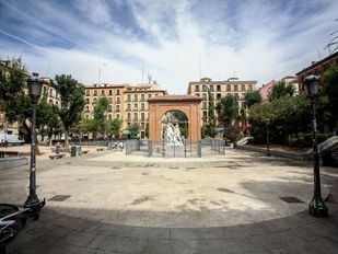 Atracado a punta de cuchillo en la plaza del Dos de Mayo